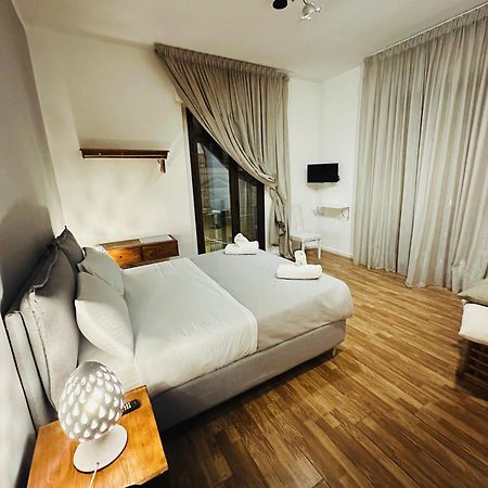 B&B Degli Artisti Suite Лече Екстериор снимка
