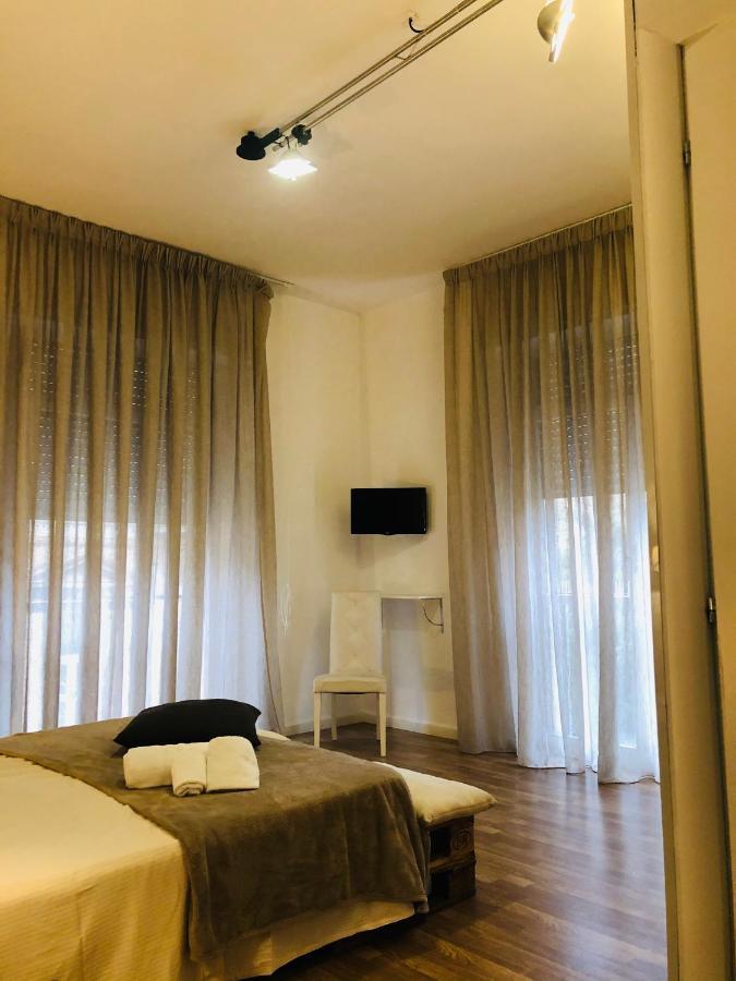 B&B Degli Artisti Suite Лече Екстериор снимка