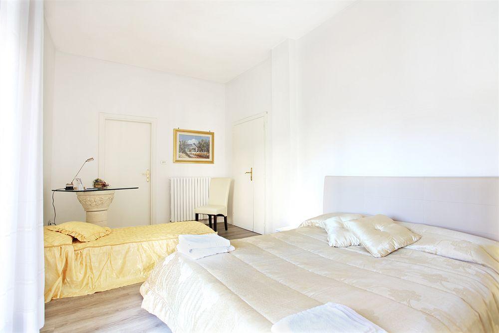 B&B Degli Artisti Suite Лече Екстериор снимка