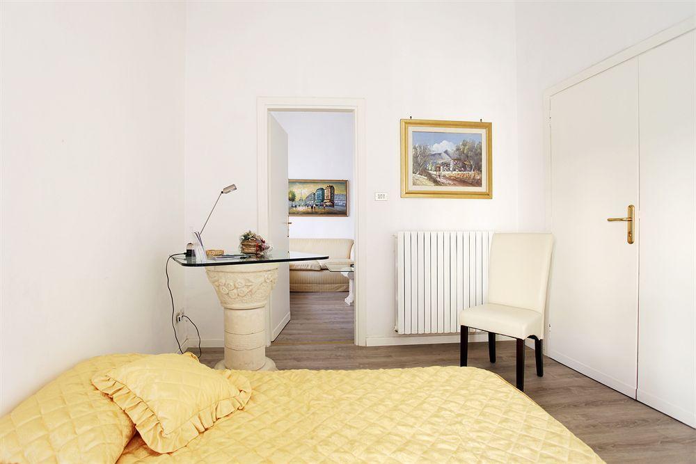 B&B Degli Artisti Suite Лече Екстериор снимка