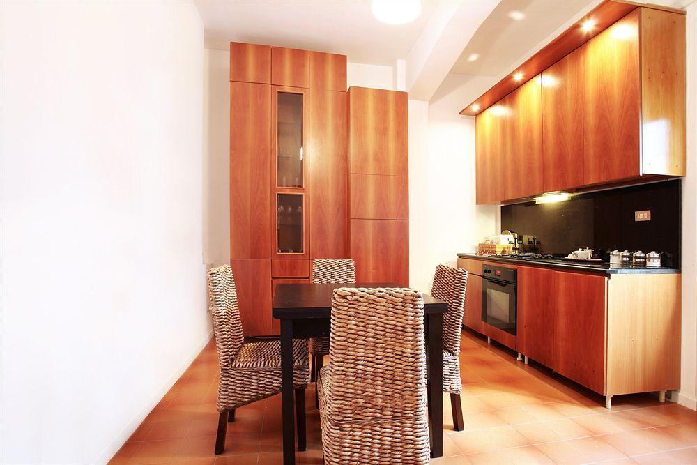 B&B Degli Artisti Suite Лече Екстериор снимка